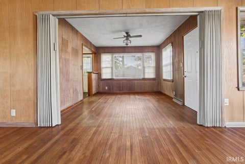 Tiny photo for 500 E Dodds Street, Bloomington, IN 47401 (MLS # 202642167)
