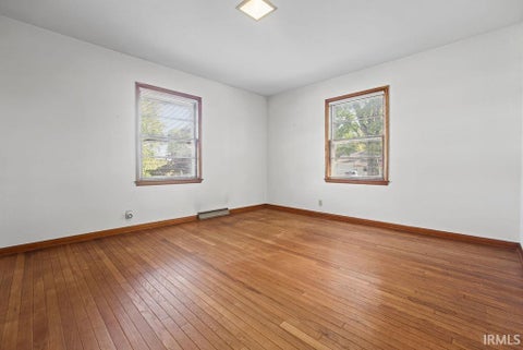 Tiny photo for 500 E Dodds Street, Bloomington, IN 47401 (MLS # 202642167)
