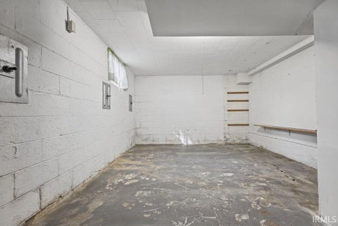 Tiny photo for 500 E Dodds Street, Bloomington, IN 47401 (MLS # 202642167)