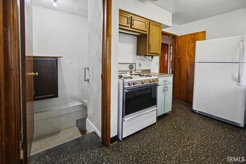 Tiny photo for 500 E Dodds Street, Bloomington, IN 47401 (MLS # 202642167)