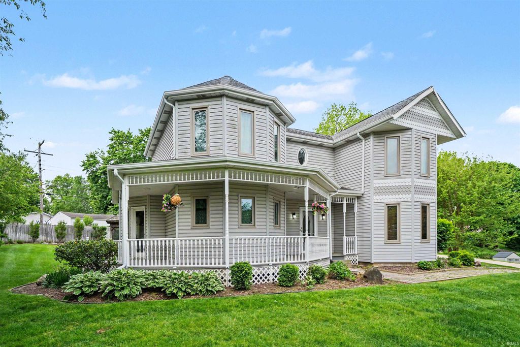 Photo of 1212 Echo Drive, South Bend, IN 46614 (MLS # 202619564)