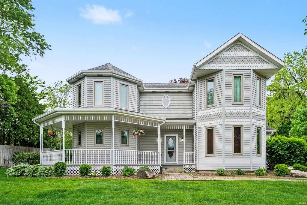 Photo of 1212 Echo Drive, South Bend, IN 46614 (MLS # 202619564)