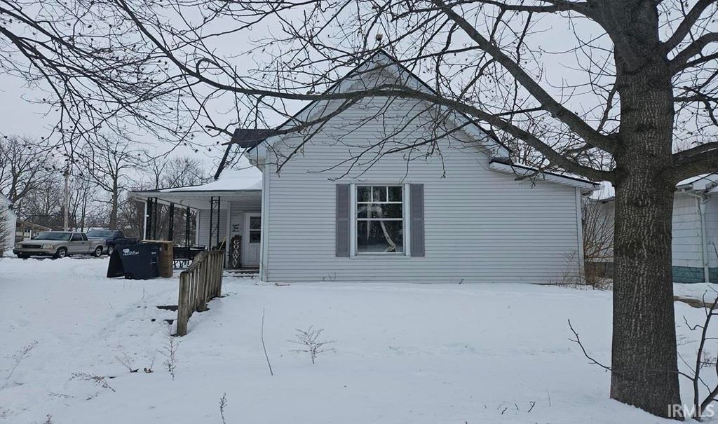Photo of 853 S Columbia Street, Frankfort, IN 46041 (MLS # 202603459)