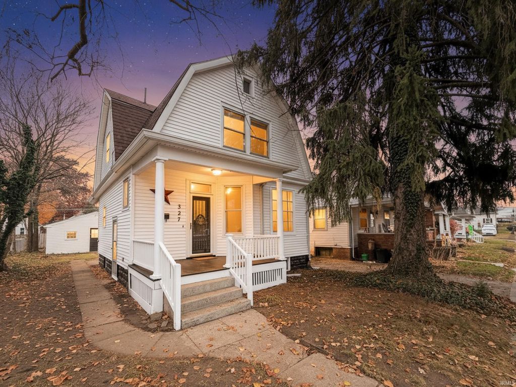 Photo of 327 Kinsmoor Avenue, Fort Wayne, IN 46807 (MLS # 202547031)