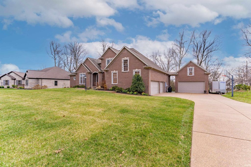 Photo of 6177 Pembrooke Drive, Newburgh, IN 47630 (MLS # 202607830)