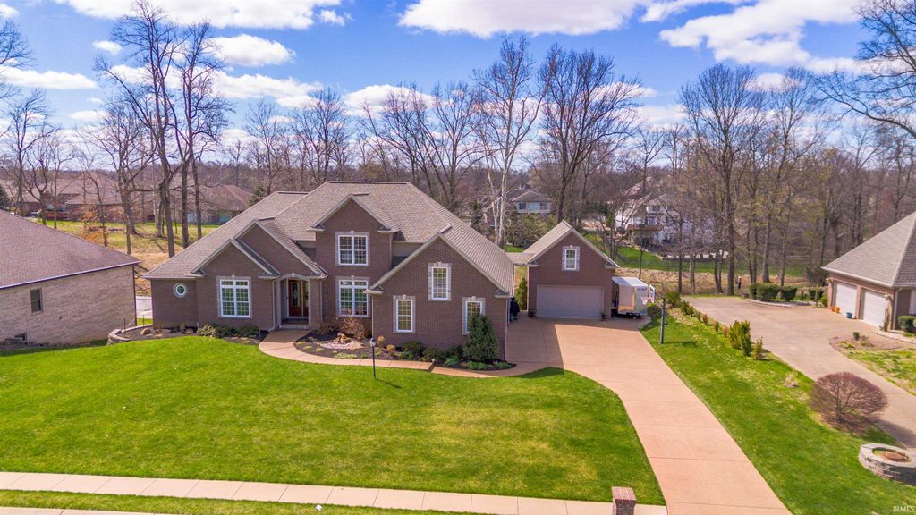 Photo of 6177 Pembrooke Drive, Newburgh, IN 47630 (MLS # 202607830)