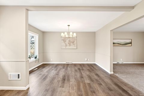 Tiny photo for 1314 Oak Avenue, Lafayette, IN 47905 (MLS # 202604950)