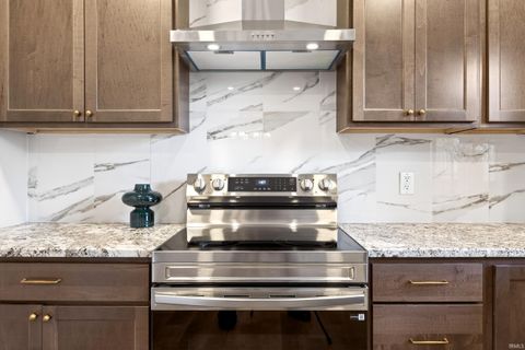 Tiny photo for 1314 Oak Avenue, Lafayette, IN 47905 (MLS # 202604950)