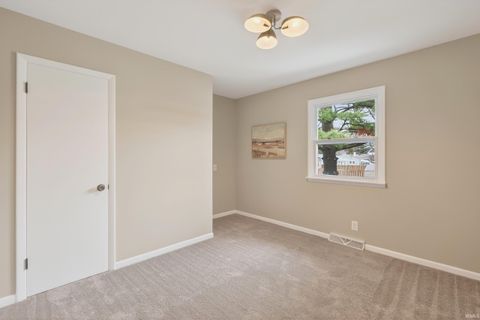 Tiny photo for 1314 Oak Avenue, Lafayette, IN 47905 (MLS # 202604950)