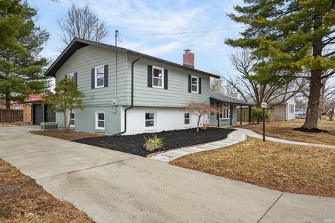 Tiny photo for 1314 Oak Avenue, Lafayette, IN 47905 (MLS # 202604950)