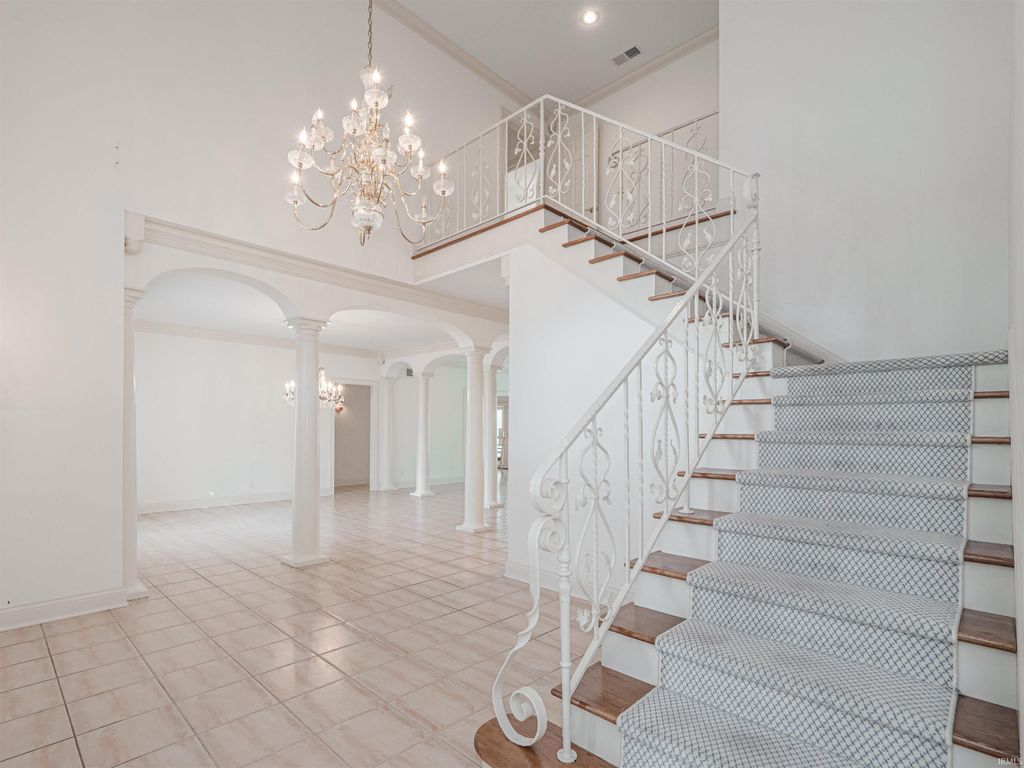 Photo of 10286 Shefield Court, Newburgh, IN 47630 (MLS # 202609128)