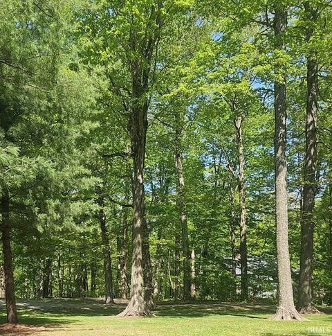 Tiny photo for 2492 S Roberts Way, Logansport, IN 46947 (MLS # 202607346)