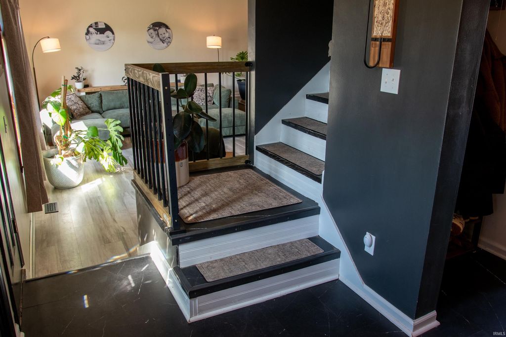 Photo of 510 Monticello Drive, Vincennes, IN 47591 (MLS # 202605430)