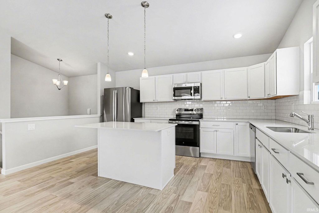 Photo of 3024 Falling Oak Drive, Mishawaka, IN 46544 (MLS # 202602775)