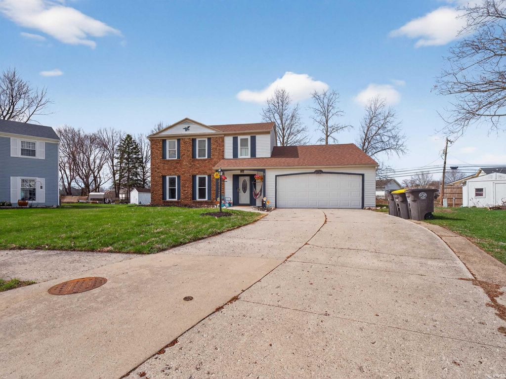 Photo of 6722 Embers Court, Fort Wayne, IN 46815 (MLS # 202609986)