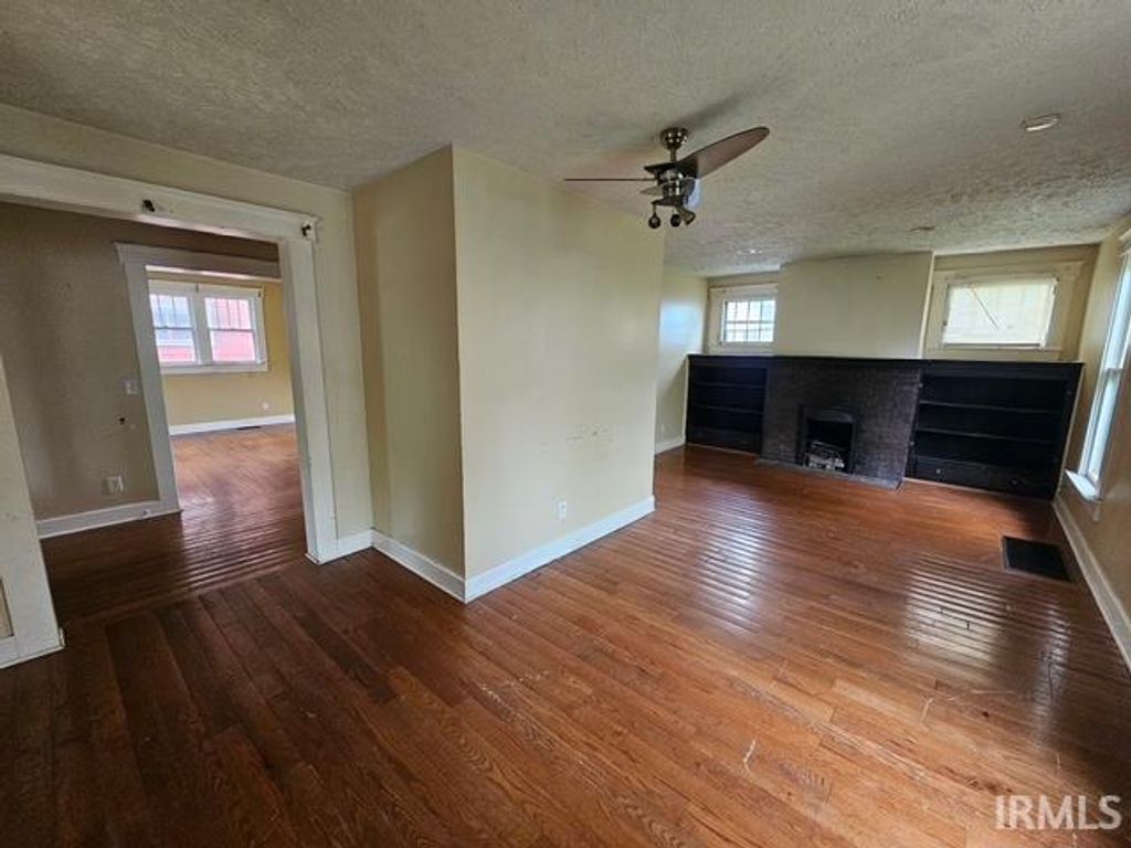 Photo of 27 W Orchard Place, Muncie, IN 47305 (MLS # 202616007)