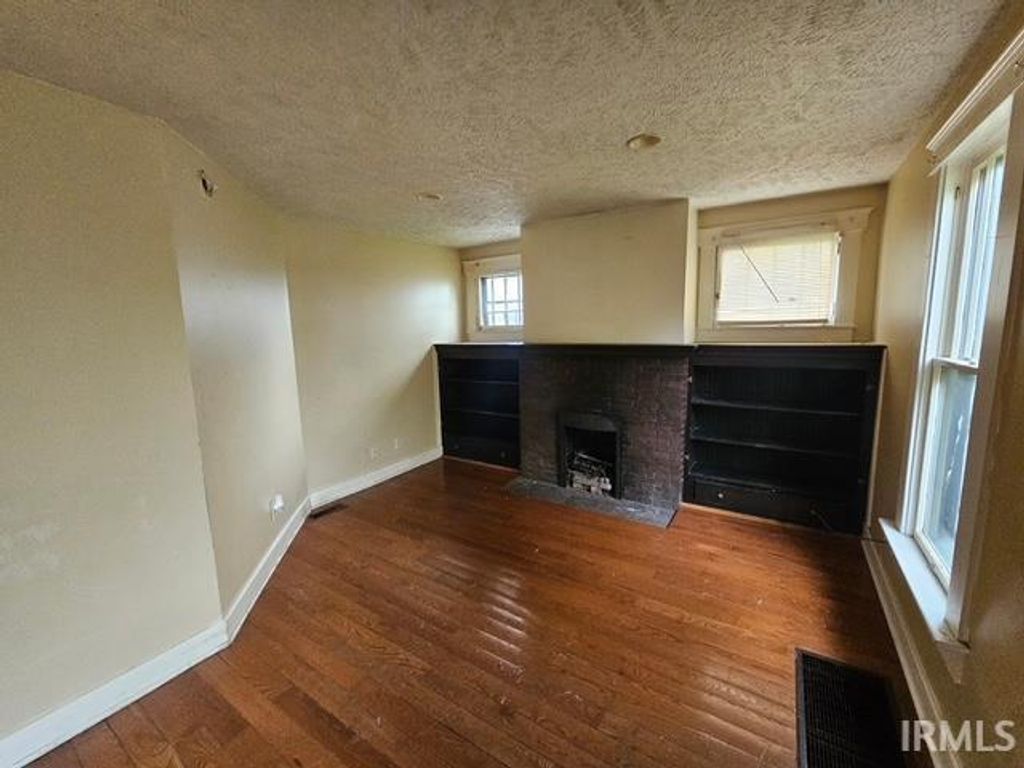 Photo of 27 W Orchard Place, Muncie, IN 47305 (MLS # 202616007)