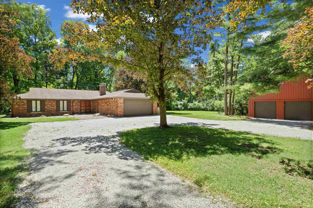 Photo of 251 Timbercrest Road, West Lafayette, IN 47906 (MLS # 202625175)