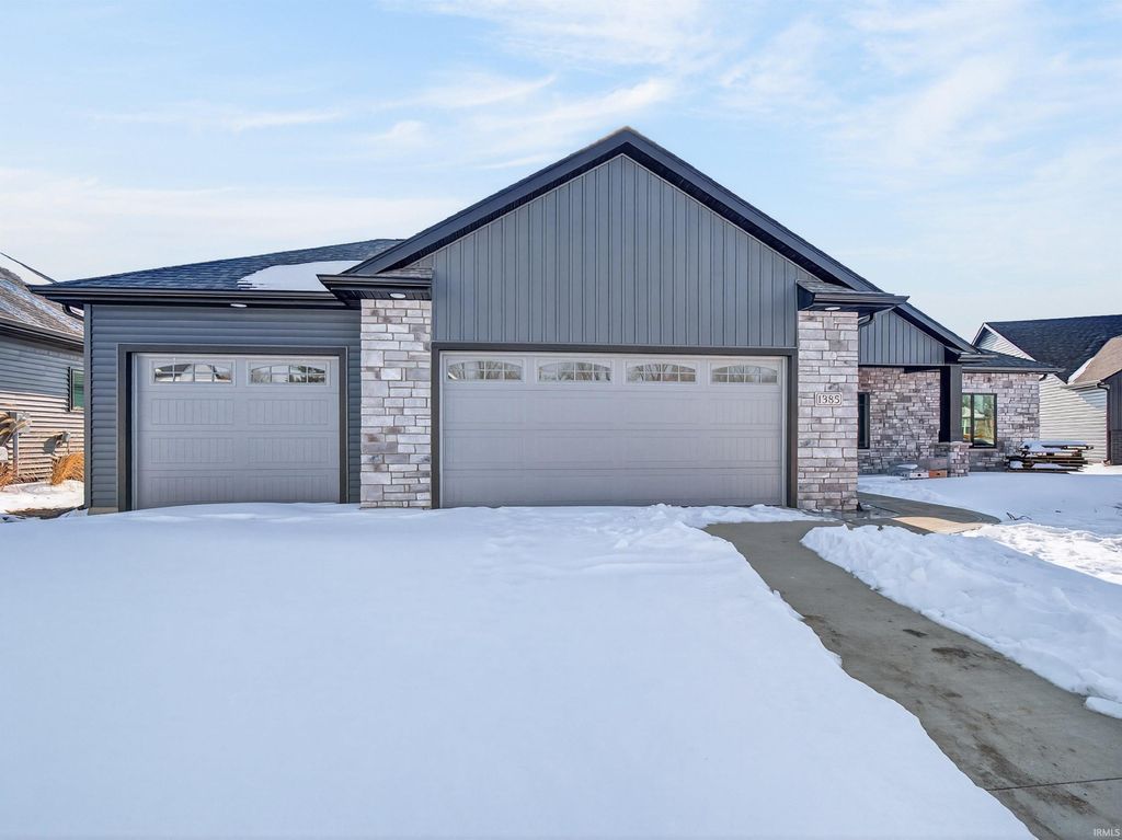 Photo of 1385 Dixon Place, Huntertown, IN 46748 (MLS # 202604832)