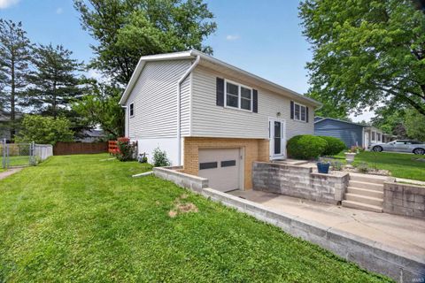 Tiny photo for 500 S Westwood Drive, Bloomington, IN 47403 (MLS # 202620672)
