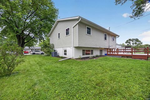 Tiny photo for 500 S Westwood Drive, Bloomington, IN 47403 (MLS # 202620672)