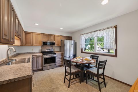 Tiny photo for 500 S Westwood Drive, Bloomington, IN 47403 (MLS # 202620672)