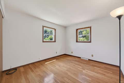Tiny photo for 500 S Westwood Drive, Bloomington, IN 47403 (MLS # 202620672)