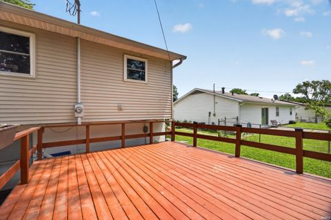Tiny photo for 500 S Westwood Drive, Bloomington, IN 47403 (MLS # 202620672)