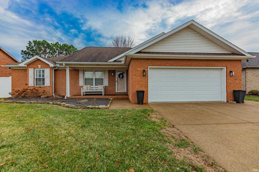Photo of 649 Sterchi Drive, Evansville, IN 47711 (MLS # 202601870)