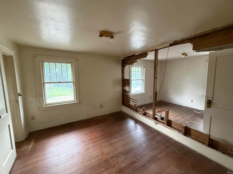 Tiny photo for 2617 W Washington Street, South Bend, IN 46619 (MLS # 202637245)