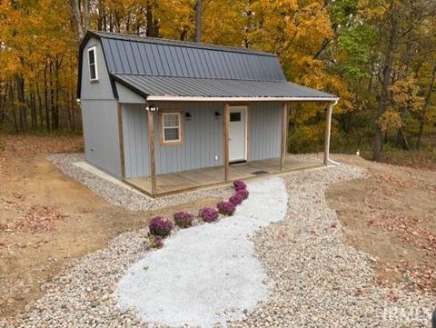 Photo of 235 N Corporation Line Road, Veedersburg, IN 47987 (MLS # 202545512)