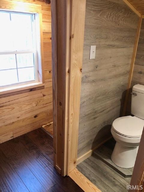 Tiny photo for 235 N Corporation Line Road, Veedersburg, IN 47987 (MLS # 202545512)