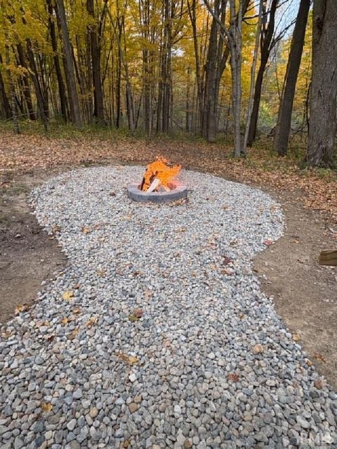 Tiny photo for 235 N Corporation Line Road, Veedersburg, IN 47987 (MLS # 202545512)