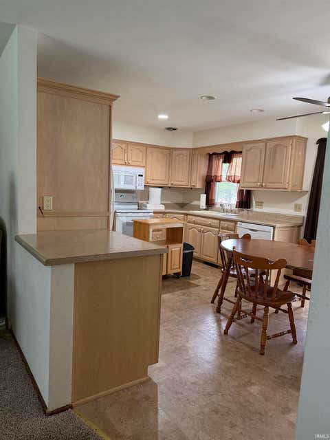 Tiny photo for 400 E Roselawn Drive, Logansport, IN 46947 (MLS # 202624421)