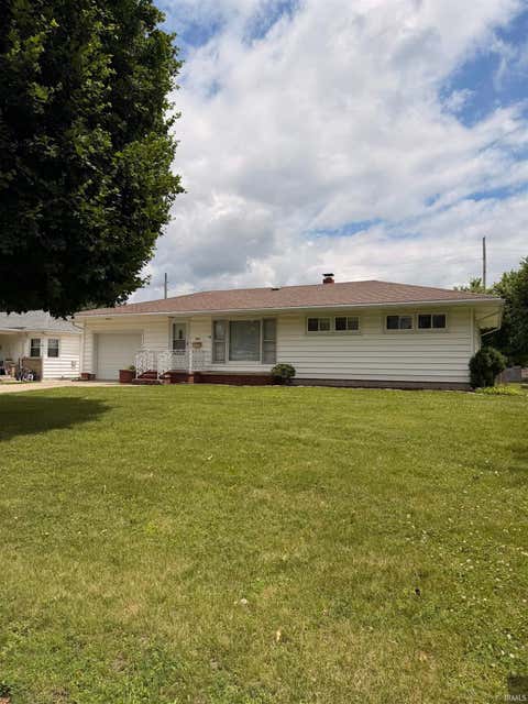 Tiny photo for 400 E Roselawn Drive, Logansport, IN 46947 (MLS # 202624421)