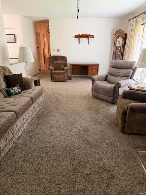 Tiny photo for 400 E Roselawn Drive, Logansport, IN 46947 (MLS # 202624421)