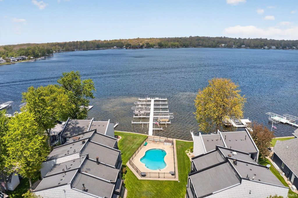 Photo of 3586 E. Forest Glen Ave. (Unit 5) AVE, Leesburg, IN 46538 (MLS # 202619134)