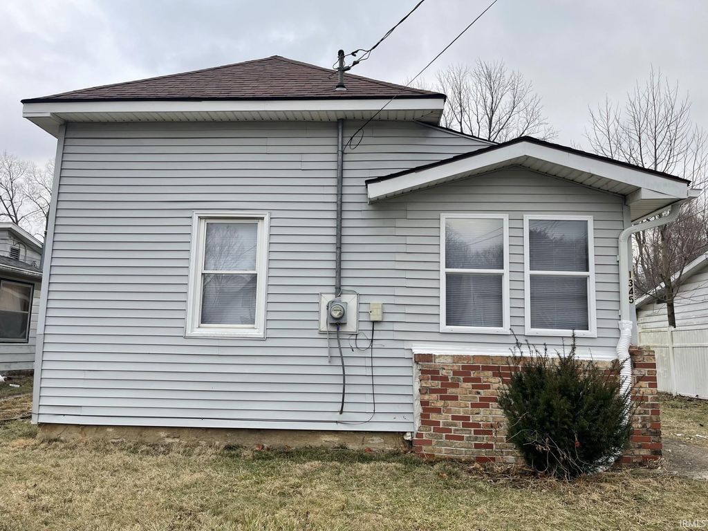 Photo of 1345 Glenn Avenue, Wabash, IN 46992 (MLS # 202600574)