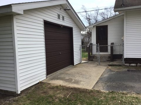 Tiny photo for 606 N Market Street, Winamac, IN 46996 (MLS # 202610274)