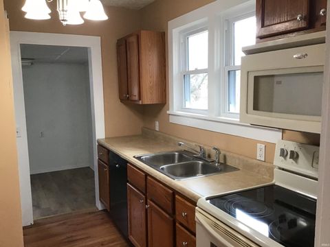 Tiny photo for 606 N Market Street, Winamac, IN 46996 (MLS # 202610274)