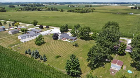 Tiny photo for 3949 E 250 North Road, Kokomo, IN 46901 (MLS # 202630064)