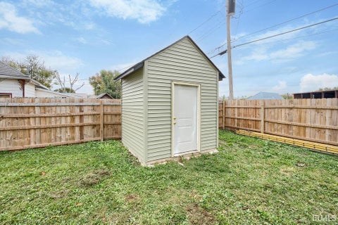 Tiny photo for 805 E SUPERIOR Street, Kokomo, IN 46901 (MLS # 202643231)