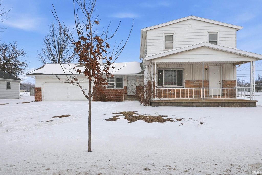 Photo of 2808 Taylor Street, Fort Wayne, IN 46802 (MLS # 202603880)