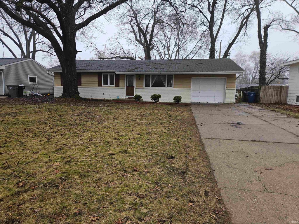 Photo of 19312 Haviland Drive, South Bend, IN 46637 (MLS # 202607257)