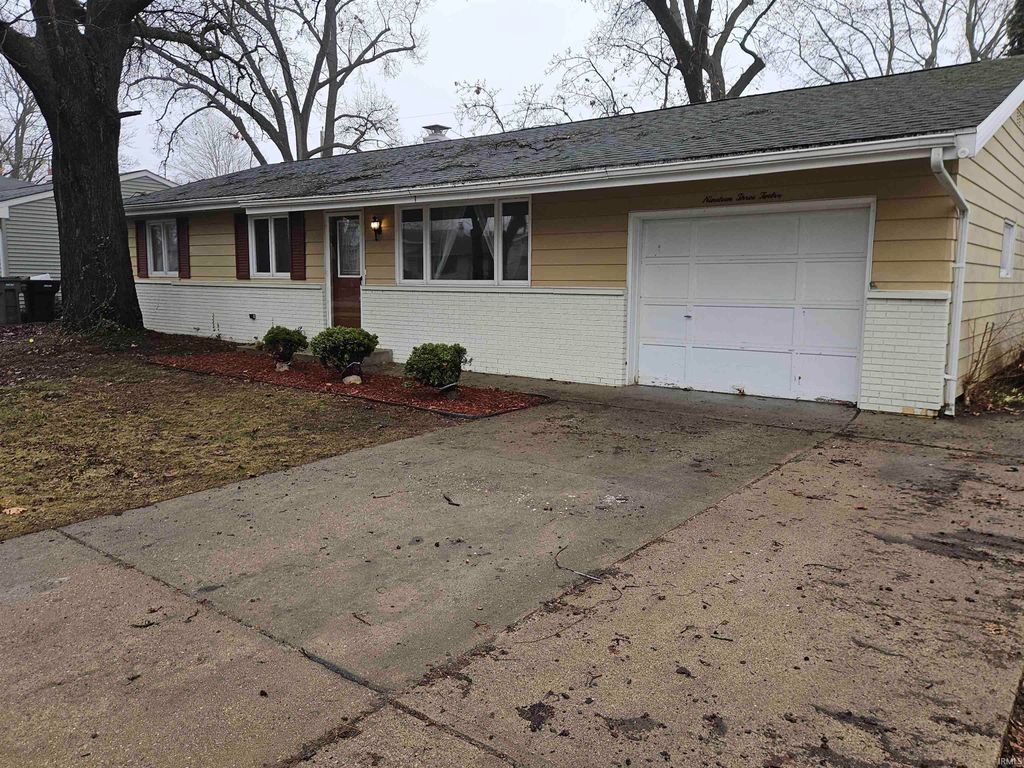Photo of 19312 Haviland Drive, South Bend, IN 46637 (MLS # 202607257)