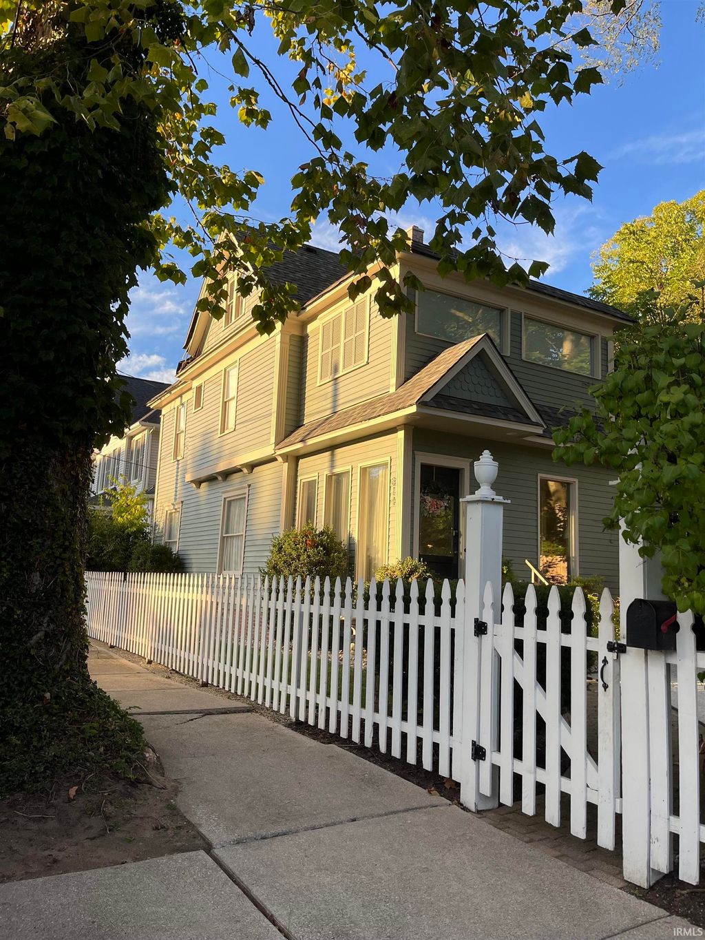 Photo of 814 Ashland Avenue, South Bend, IN 46616 (MLS # 202601443)