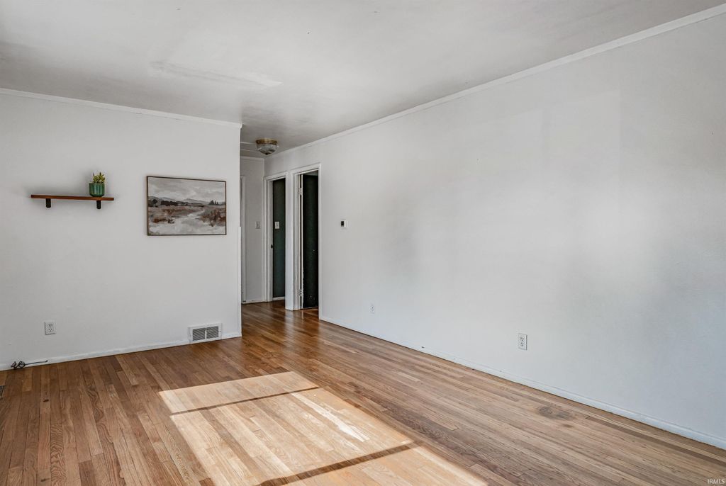 Photo of 5419 Forest Avenue, Fort Wayne, IN 46815 (MLS # 202601364)