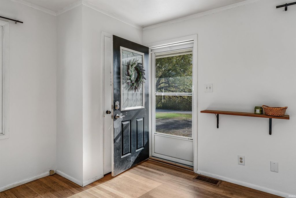 Photo of 5419 Forest Avenue, Fort Wayne, IN 46815 (MLS # 202601364)