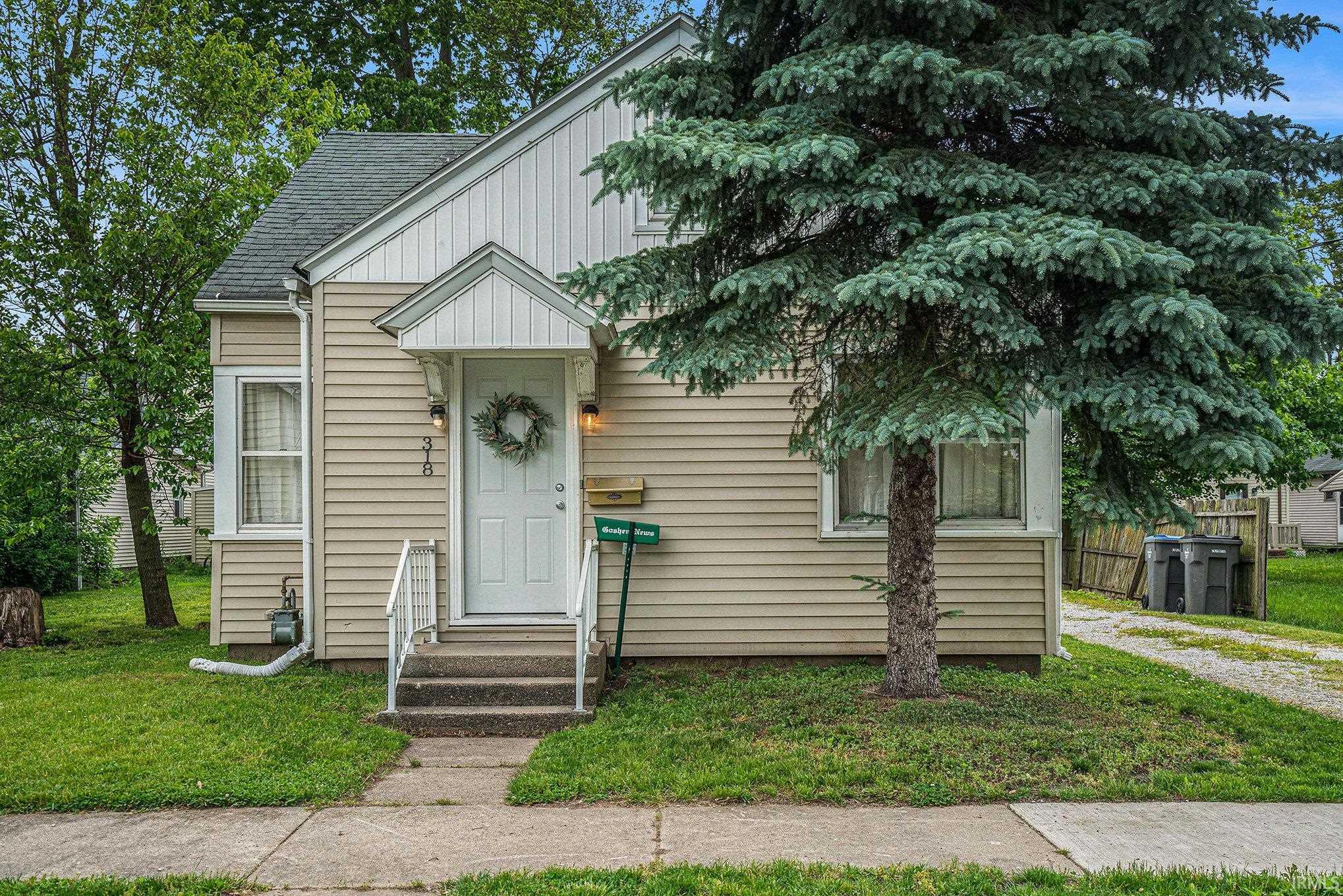 Goshen, Indiana 46528, United States, 2 Bedrooms Bedrooms, ,1 BathroomBathrooms,Residential,Pending,140990