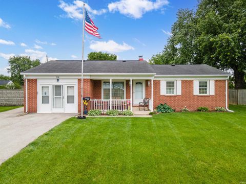 Photo of 516 Cherry Lane, Gas City, IN 46933 (MLS # 202619917)